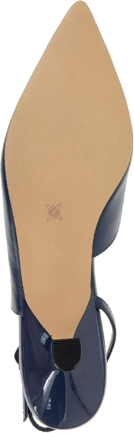 BCBGeneration Women's Kittie Pump