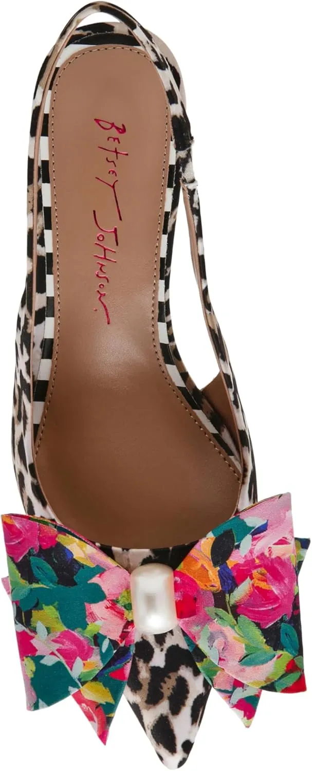 Betsey Johnson Women's Claira Pump