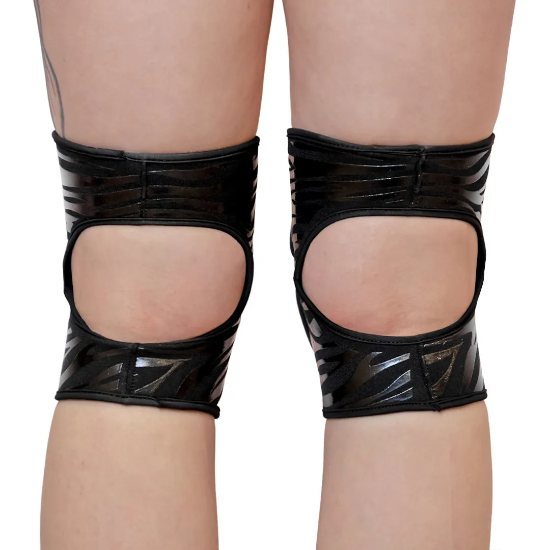 BLACK GRIPPY KNEEPADS - EXTRA THICK 12MM PADDING WITH ZEBRA GRIP STRIPES (SLIDE ON)