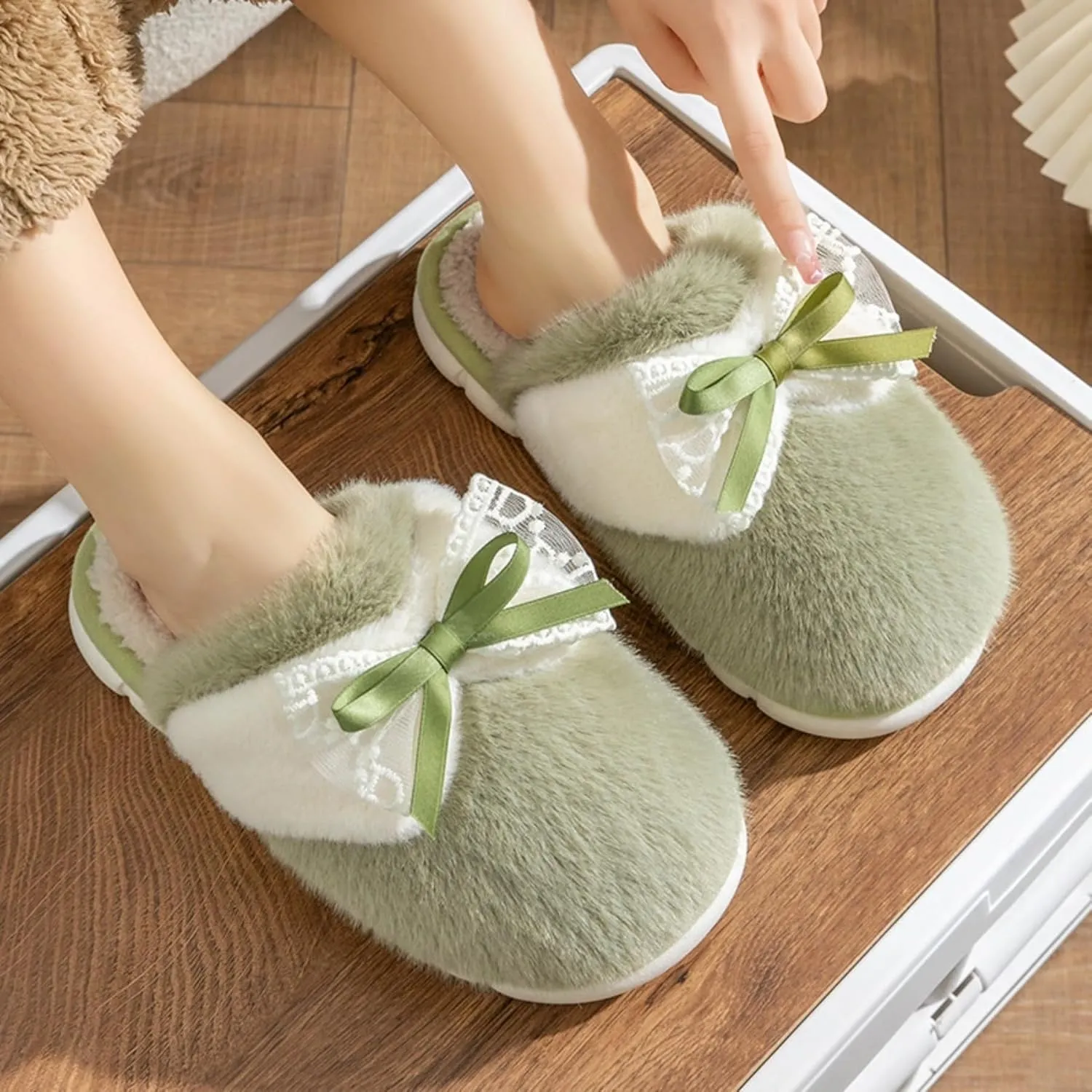 Bow Slippers for Women Indoor Winter Cotton Warm House Slippers Slides Lace Bow Tie Slip On Cozy Bedroom Slippers Shoes Comfy Home Plush Slippers with Bows