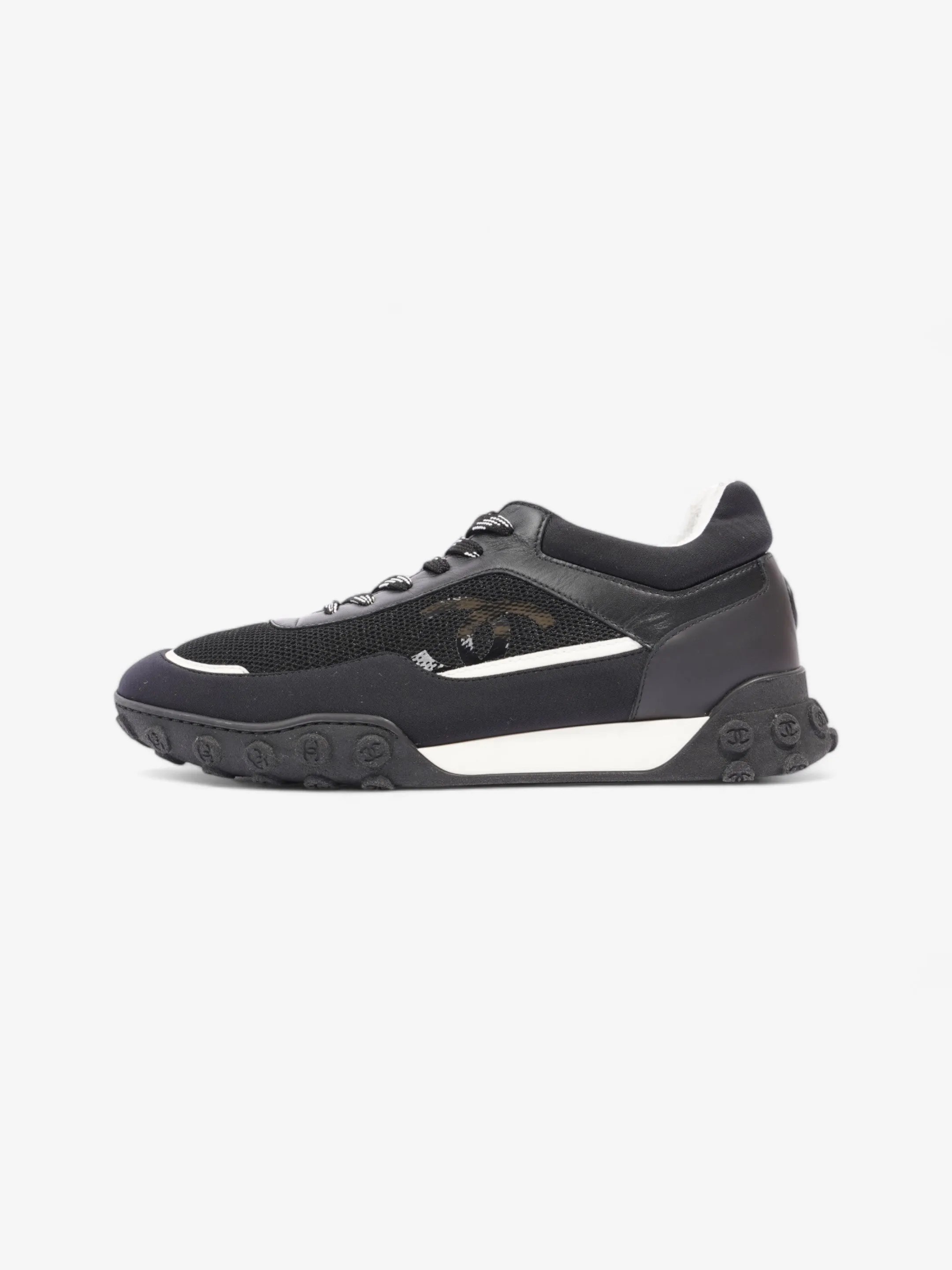 Chanel Low Top Sneaker Black / White Mesh EU 41 UK 8