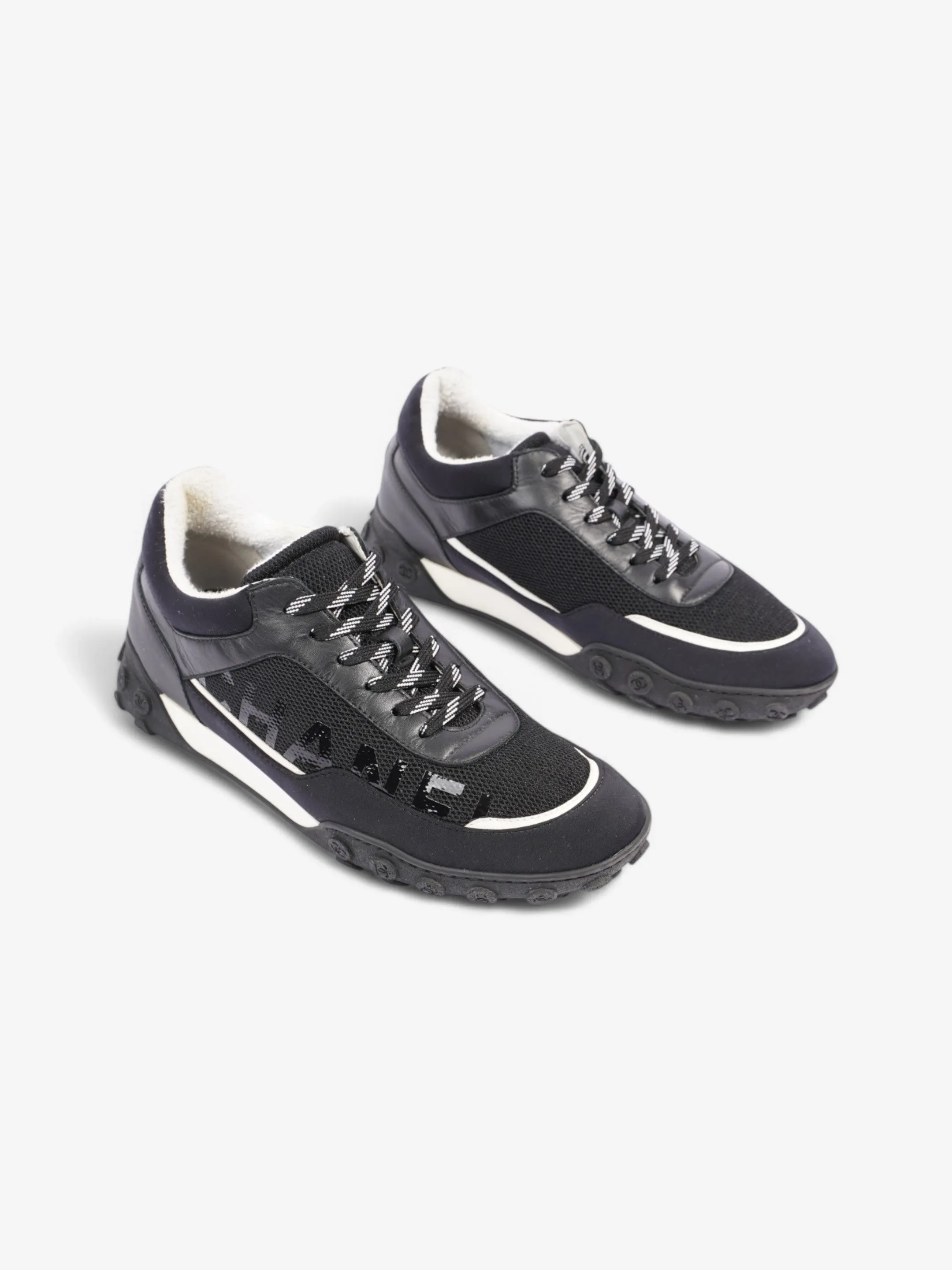 Chanel Low Top Sneaker Black / White Mesh EU 41 UK 8