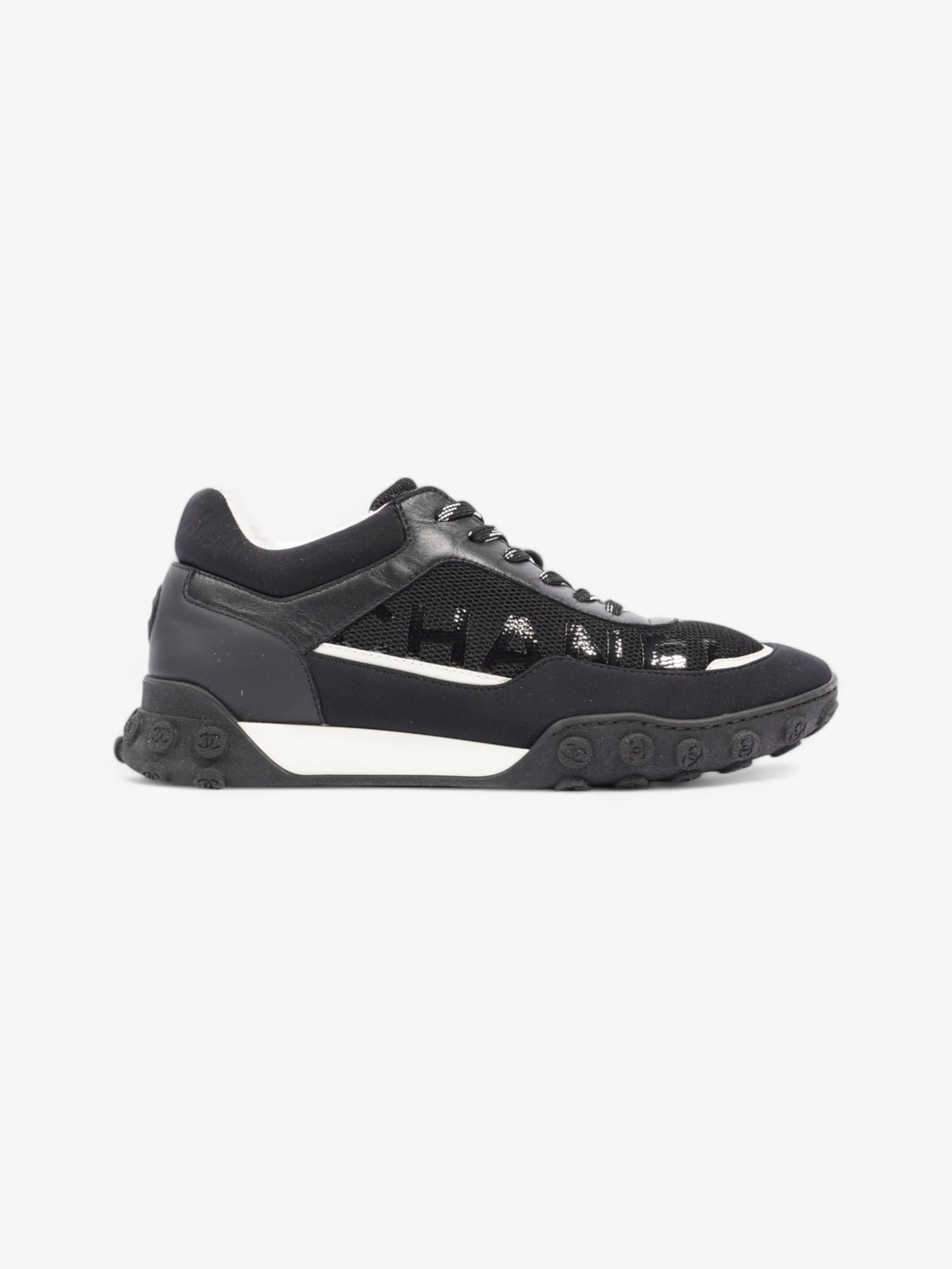 Chanel Low Top Sneaker Black / White Mesh EU 41 UK 8