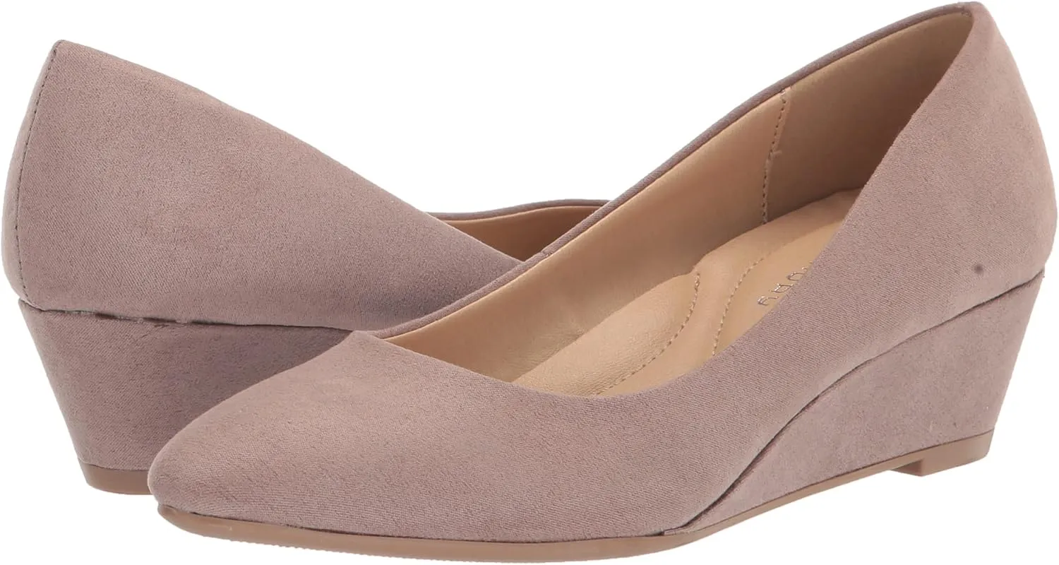 CL by Chinese Laundry Women's Alyce Pump
