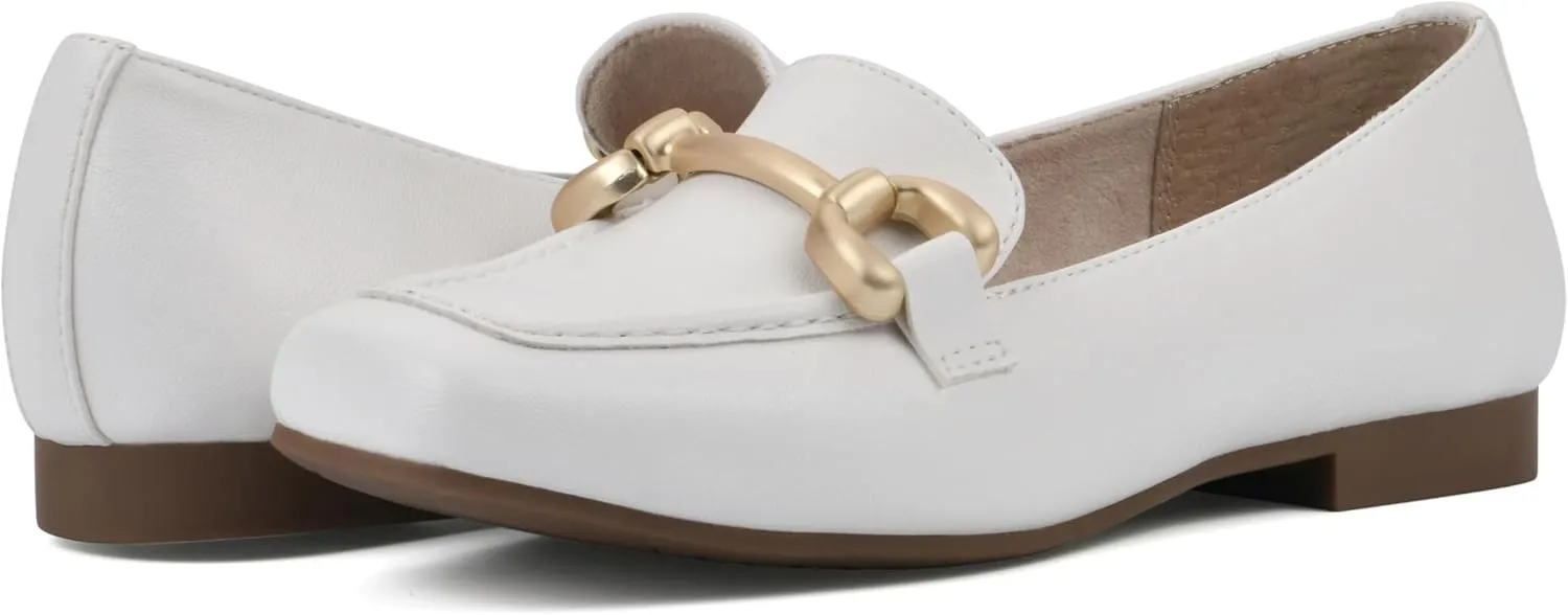 CLIFFS BY WHITE MOUNTAIN Women's Bestow Moc-Toe Loafer Flat