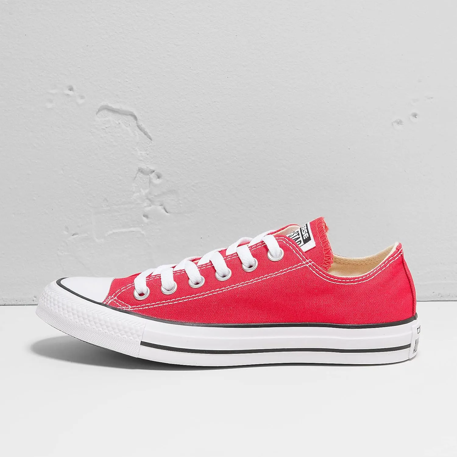 Converse Unisex-Adult Chuck Taylor All Star Low Top (International Version) Sneaker, 35.5 EU