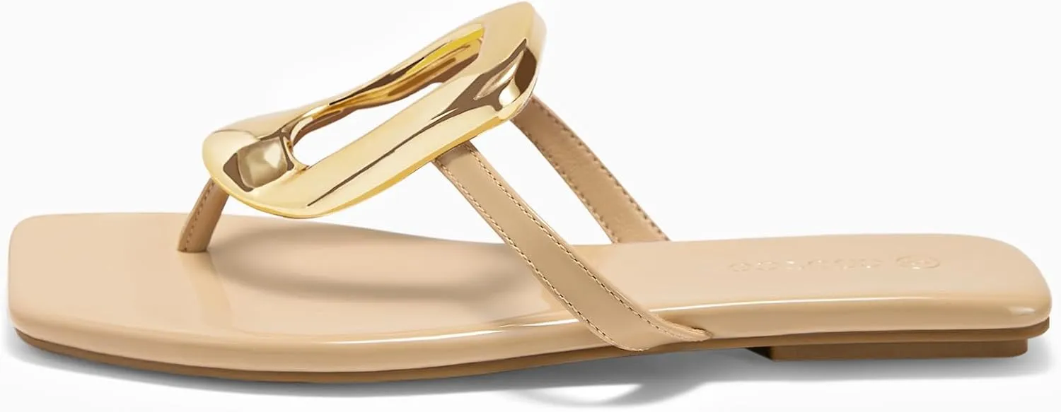 Coutgo Womens Flat Sandals Comfortable Flip Flops Slide Sandals Summer Beach Shoes with Metal Decoration