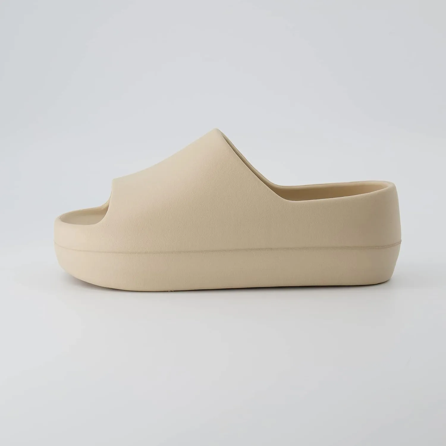 CUSHIONAIRE Women's Harrison platform slide sandal with  Comfort