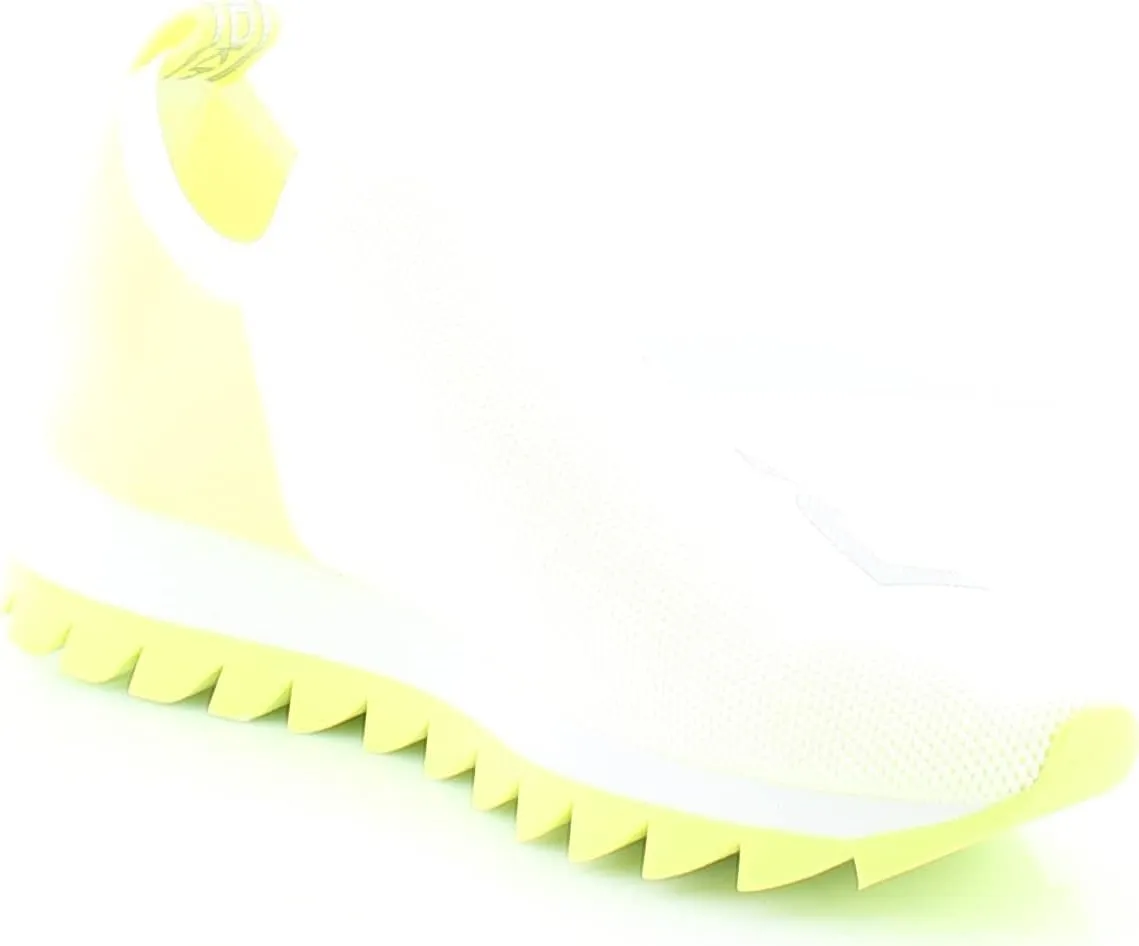 DKNY Women's Essential Lightweight Slip-On Fashion Sneaker