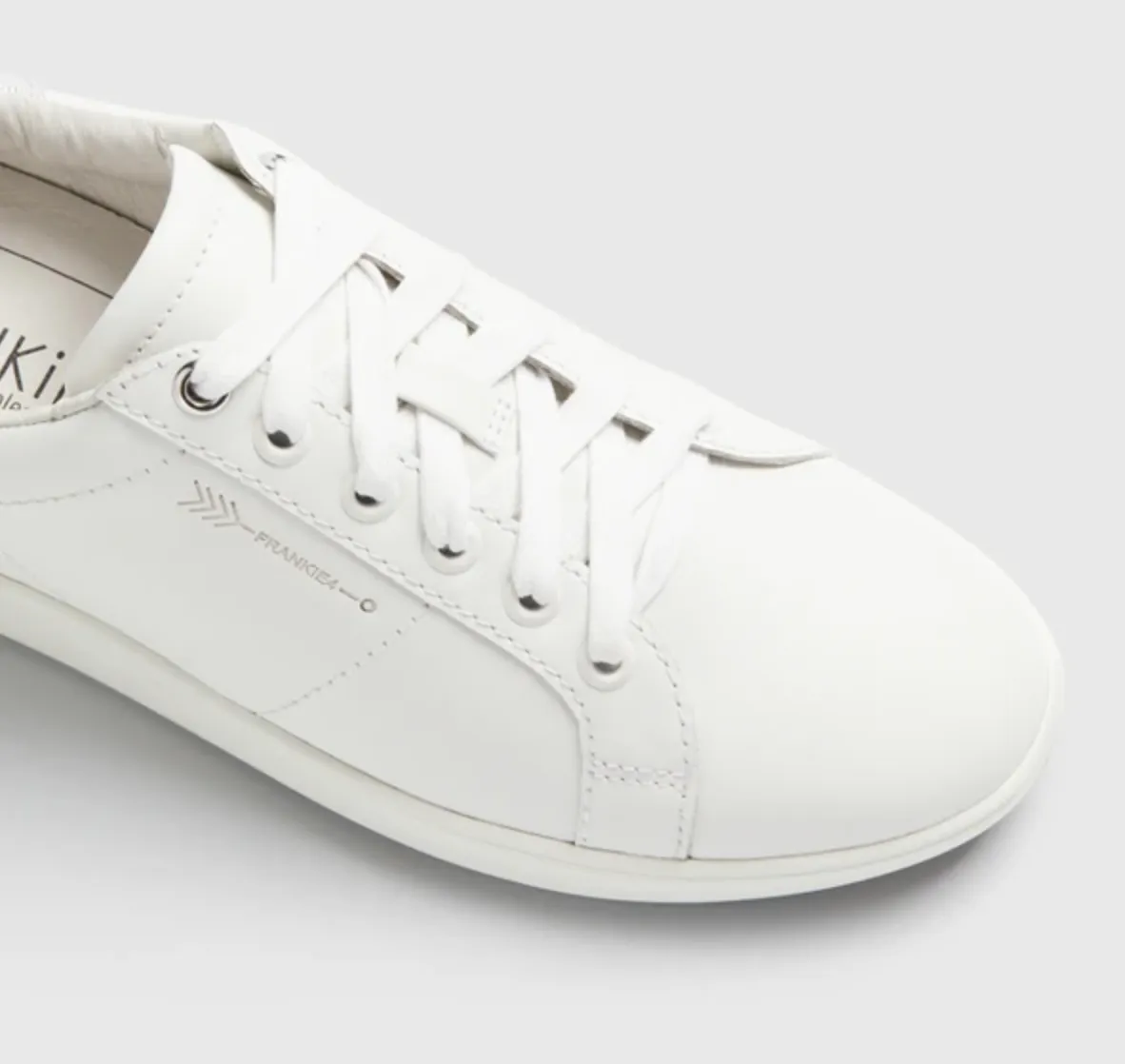 FRANKiE4 Jackie III White/Silver Lizard