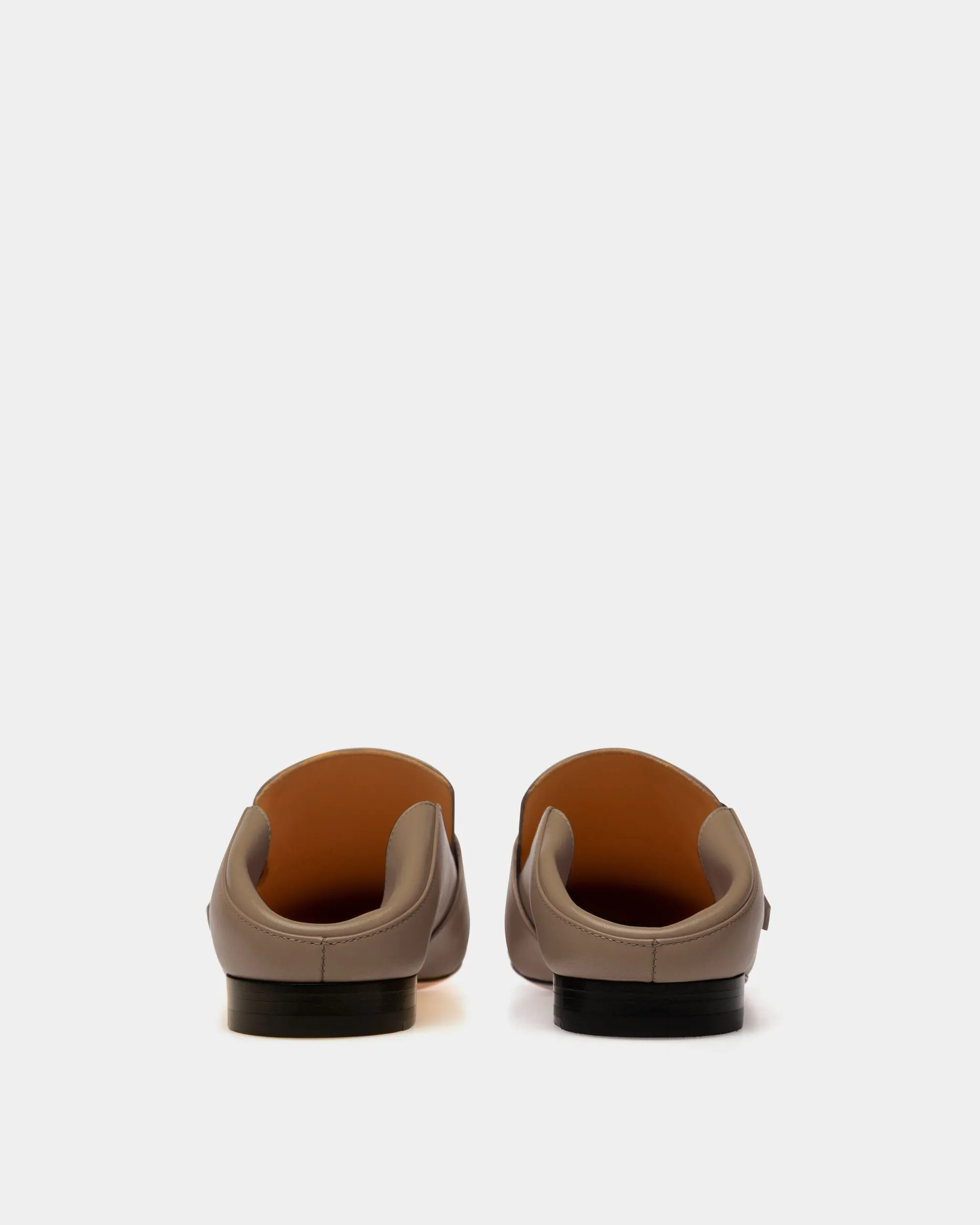 Janelle Leather Loafers In Taupe