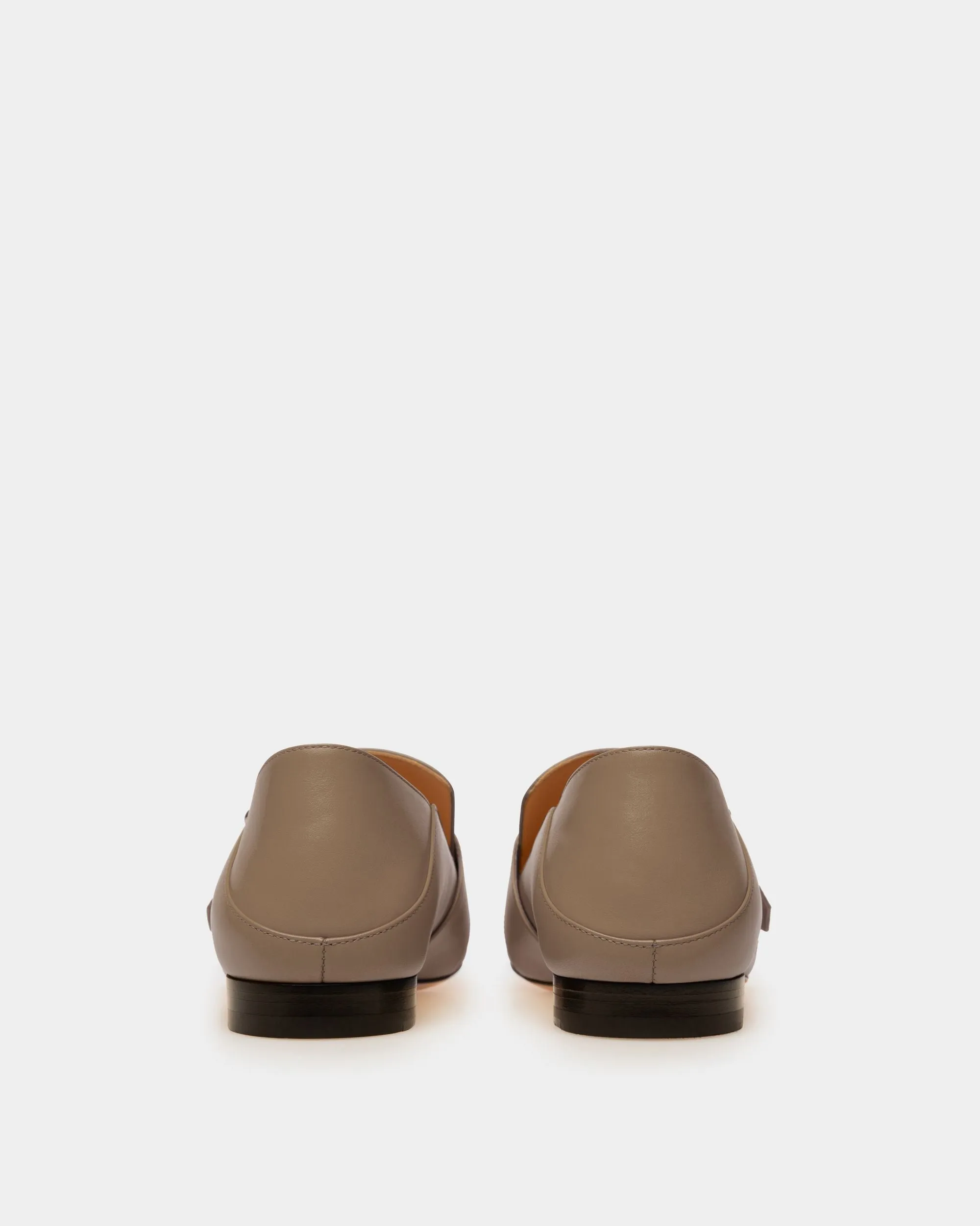 Janelle Leather Loafers In Taupe