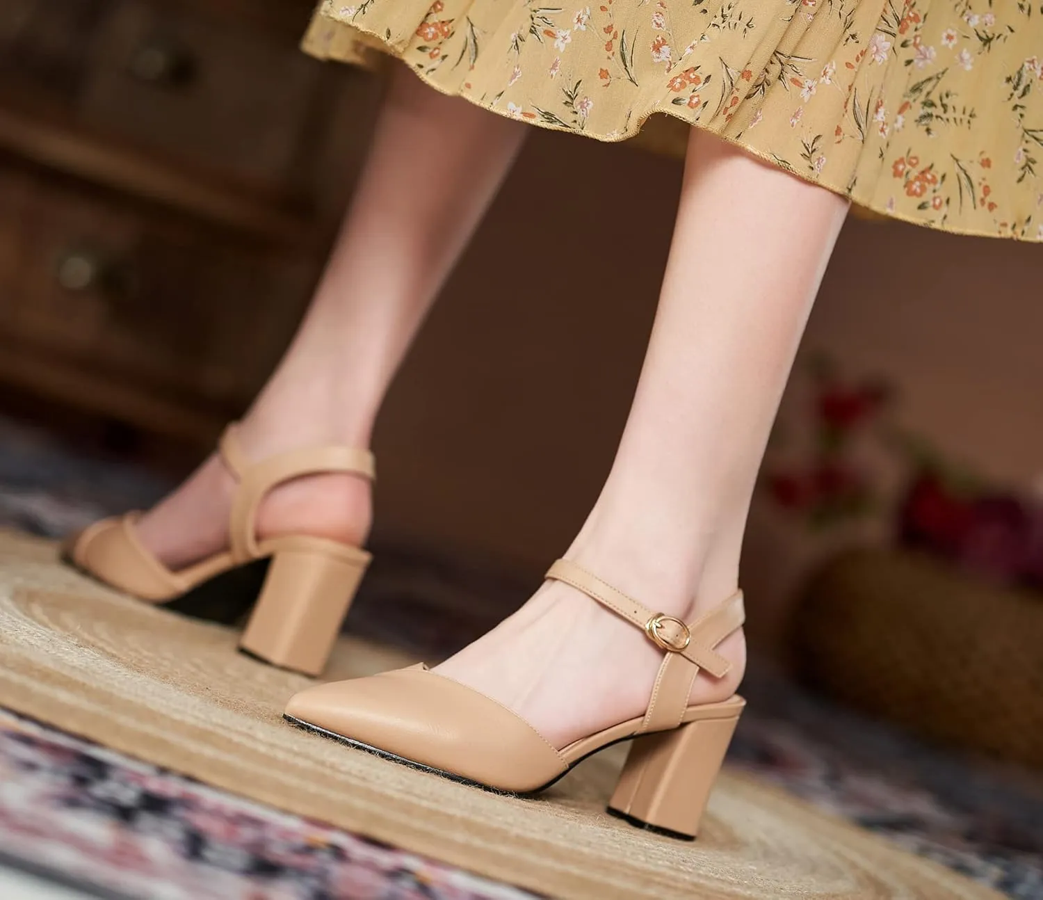 LizFoYa Women Pointed Toe Cutout Dressy Block Heels Leather Ankle Strap Formal Party Chunky High Heels