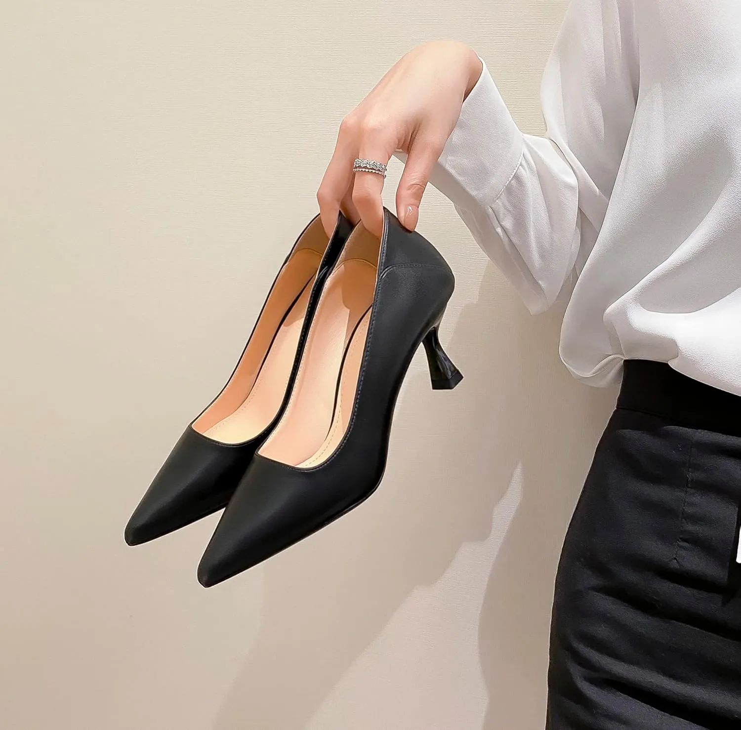 LizFoYa Women's Pointed Toe Leather Slip On 2 Inch Kitten Low Heel Pumps Office Work Dress Foldable Shoes
