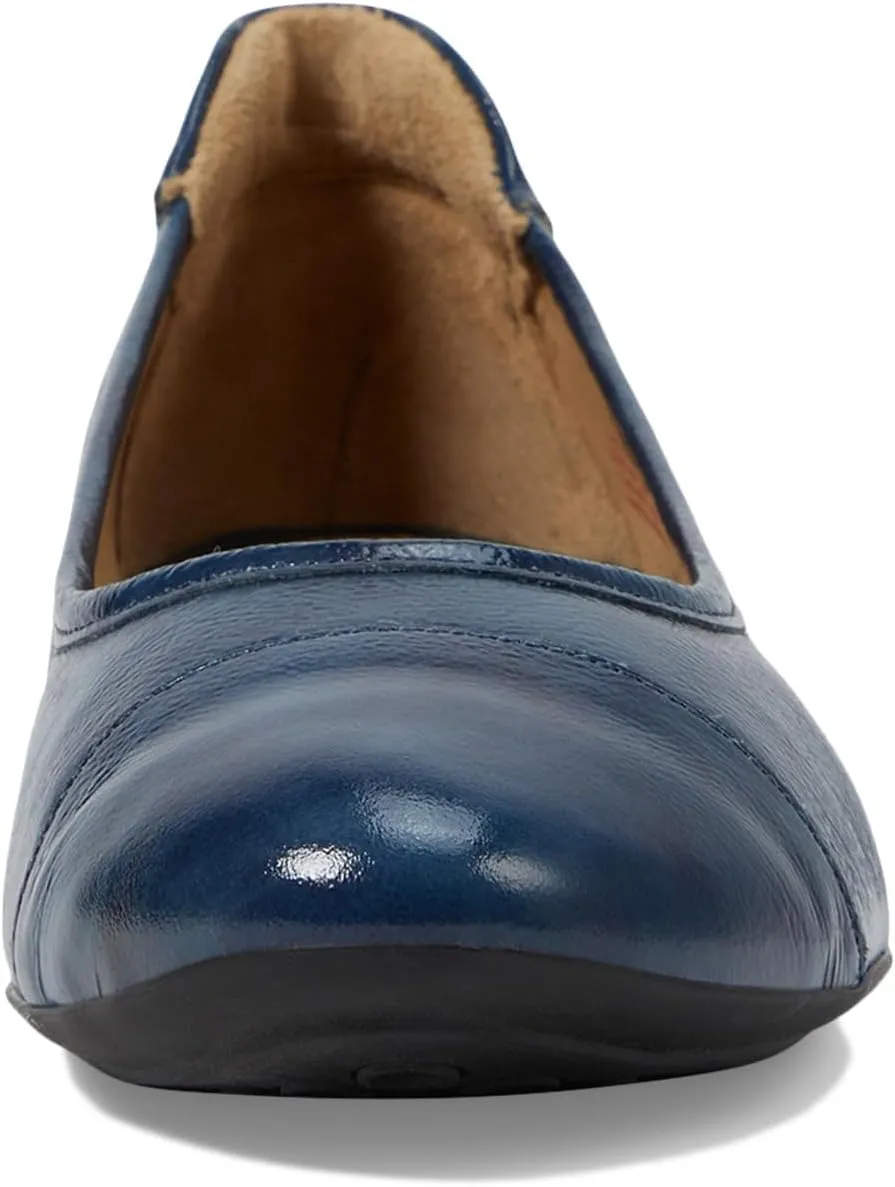 Marc Joseph New York Women's Peters Street Loafer Flat