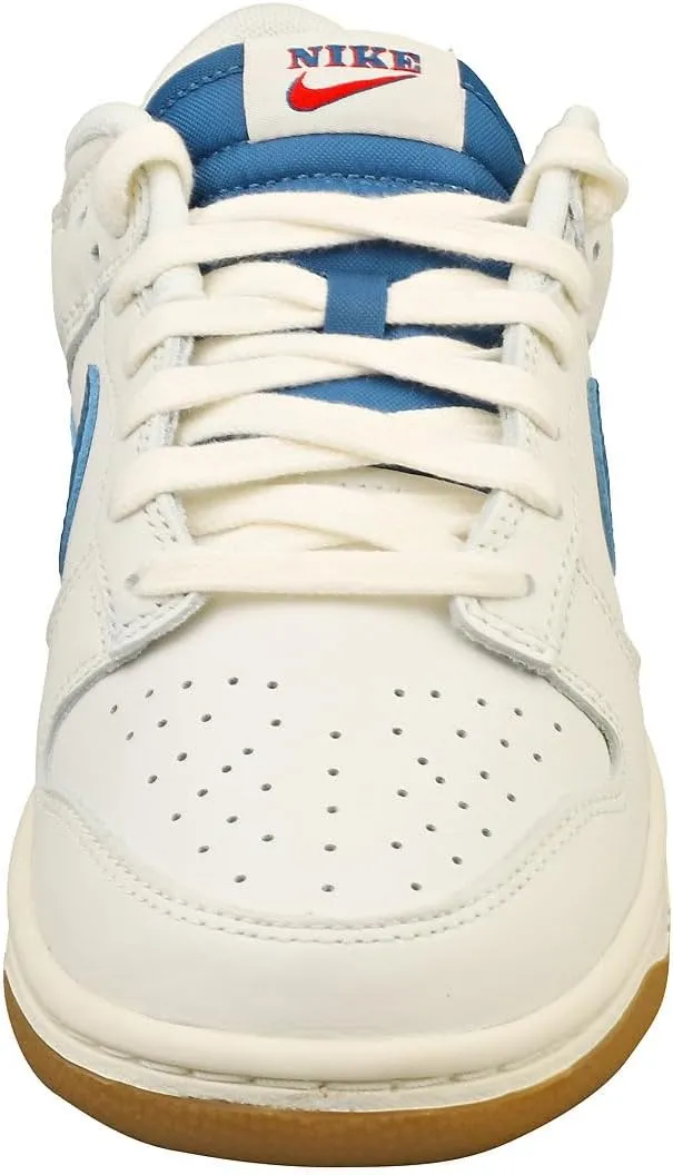 NIKE Men's Sneaker