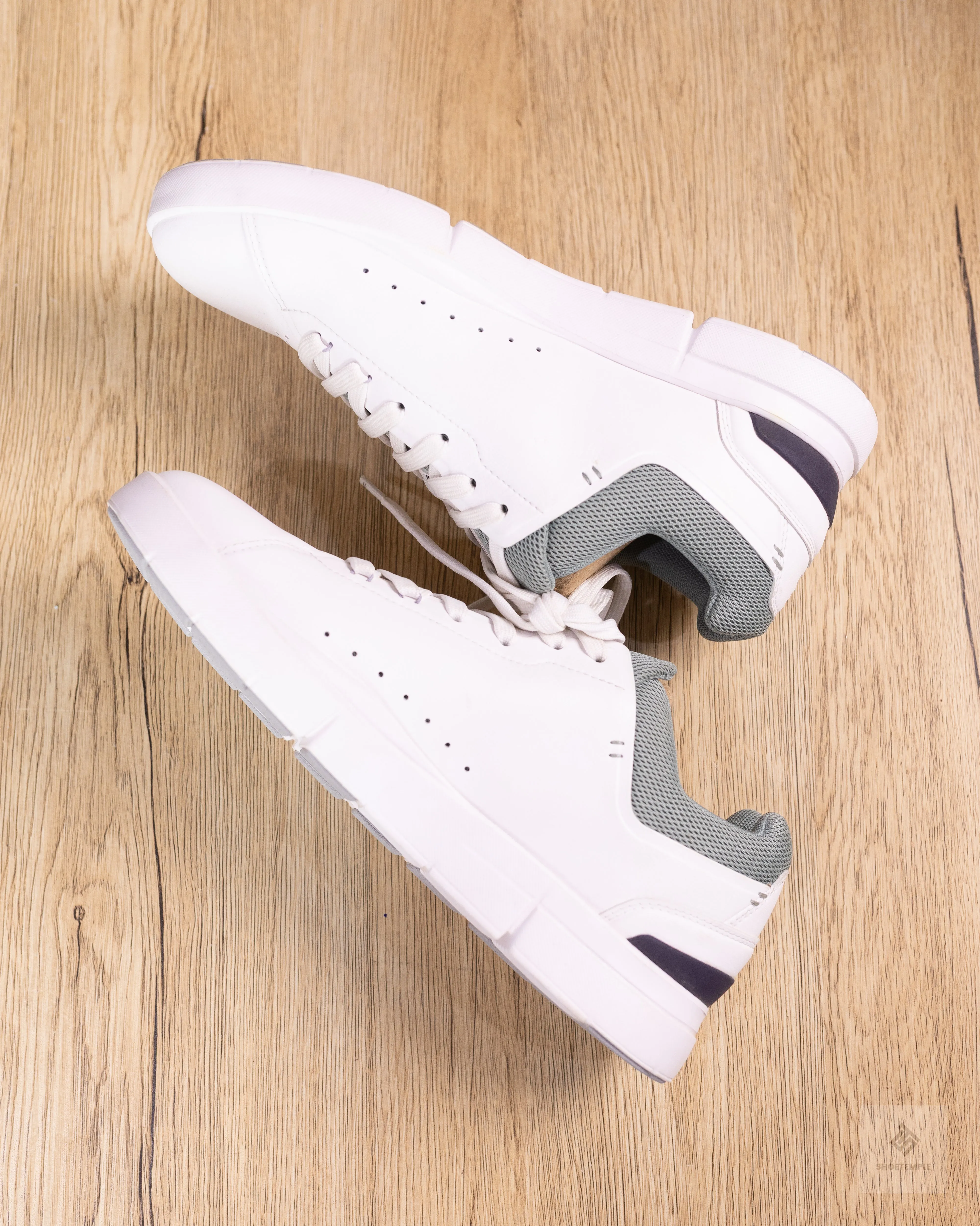 On Cloud Sneaker White