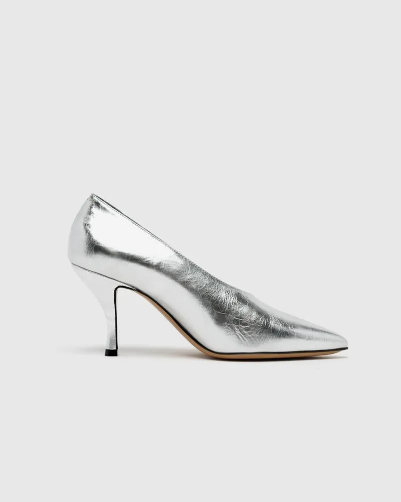 Pump in Silver