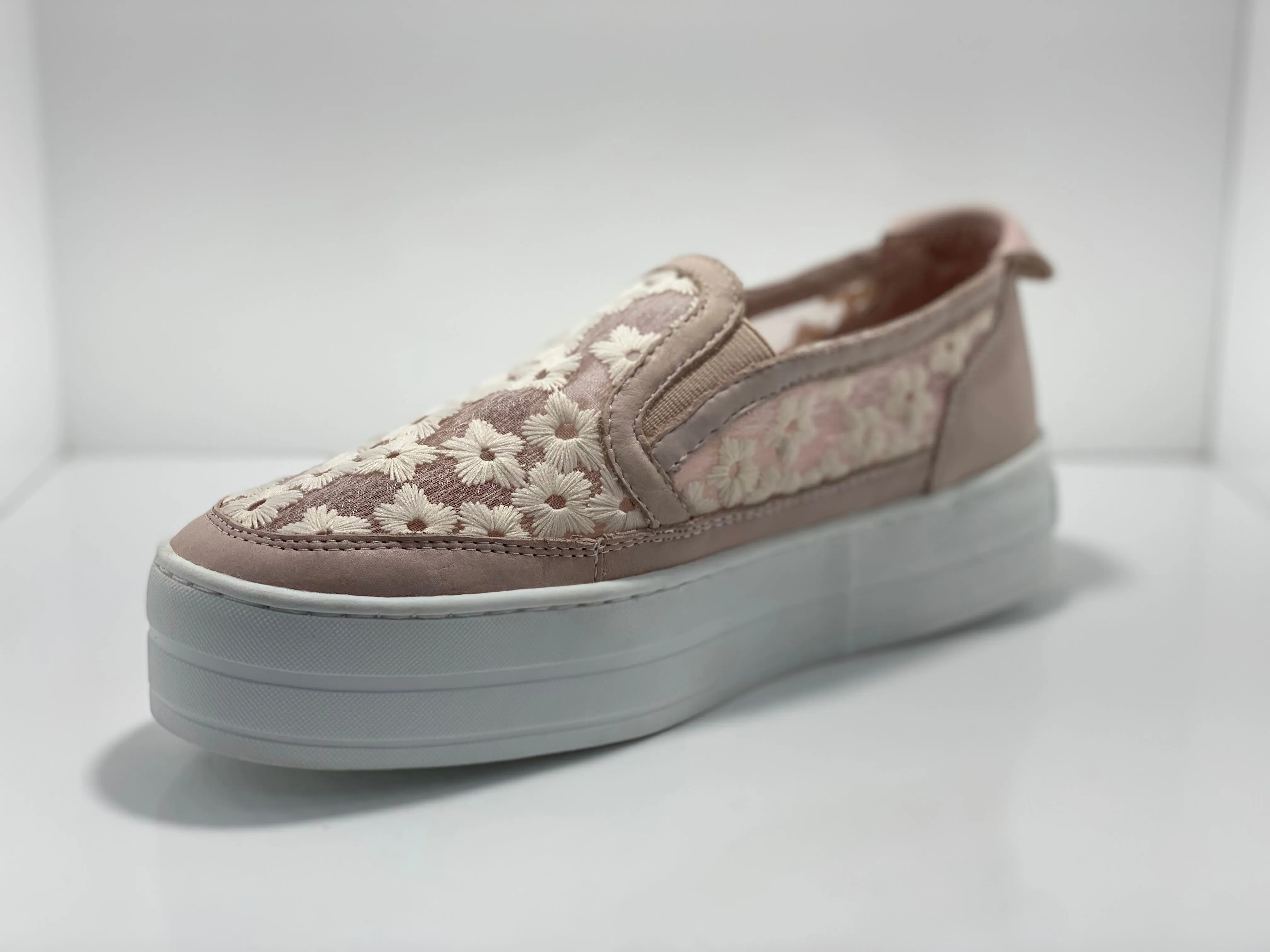 Sergius Leather & Mesh Flower Sneaker D & J