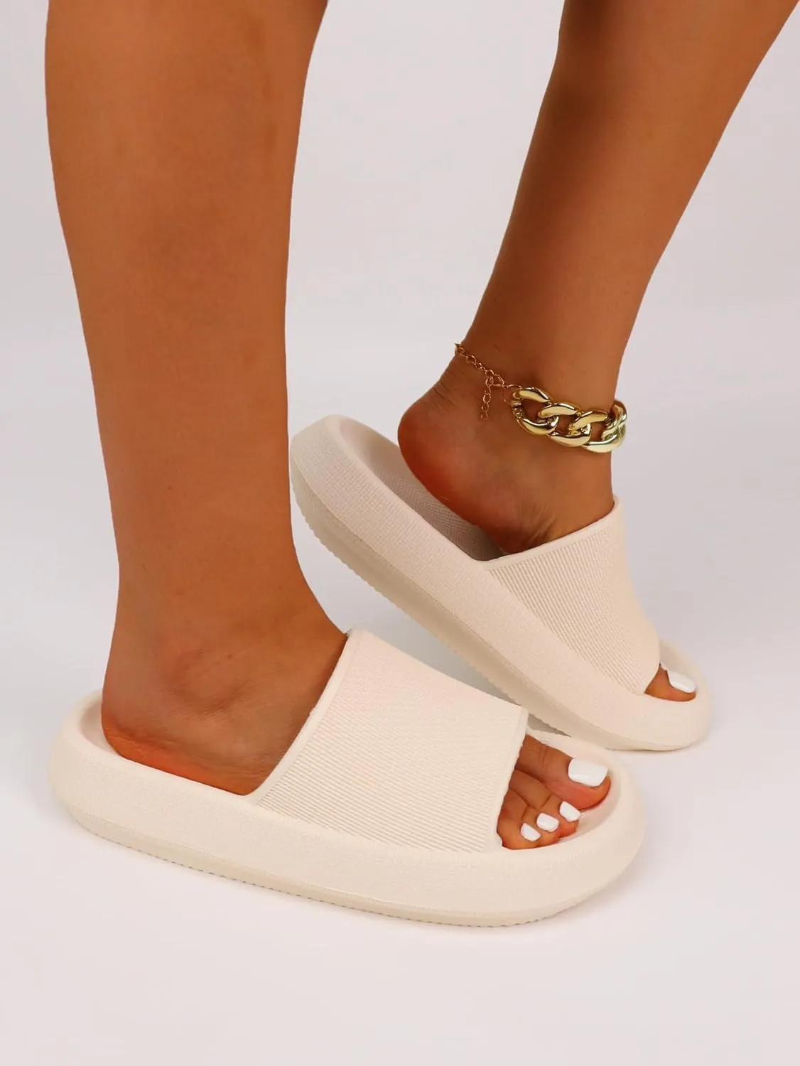 SEVENHILLDIAMONDS Thick Sole Slipper for Women and men - Pillow Slide - Indoor and Outdoor Sandal - Non Slip Slipper - Beach Slide - Quick Drying Sandal