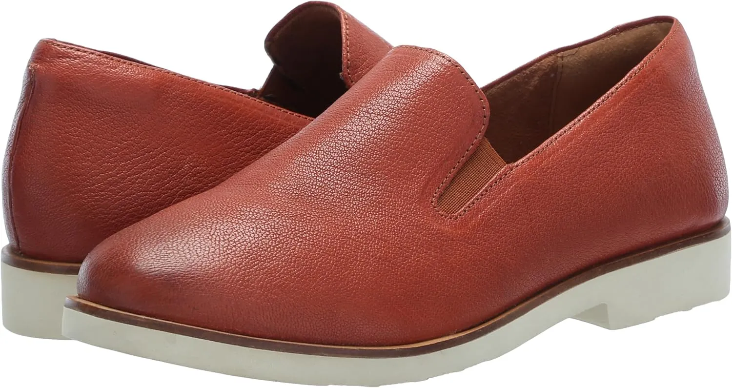 SoftWalk Women's Whistle Ii Loafer