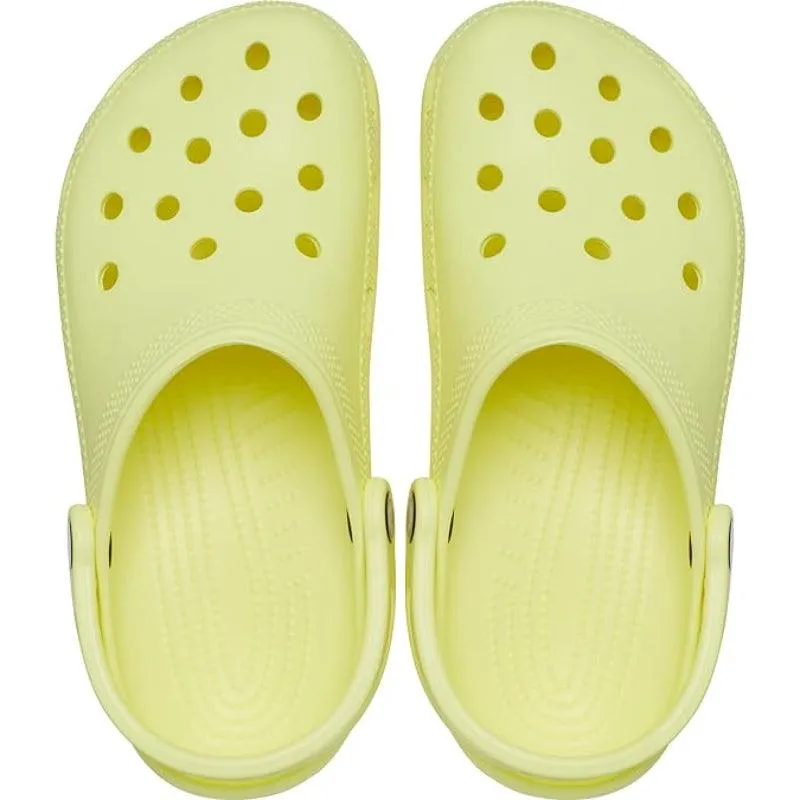 Versatile Looking Comfy Clogs