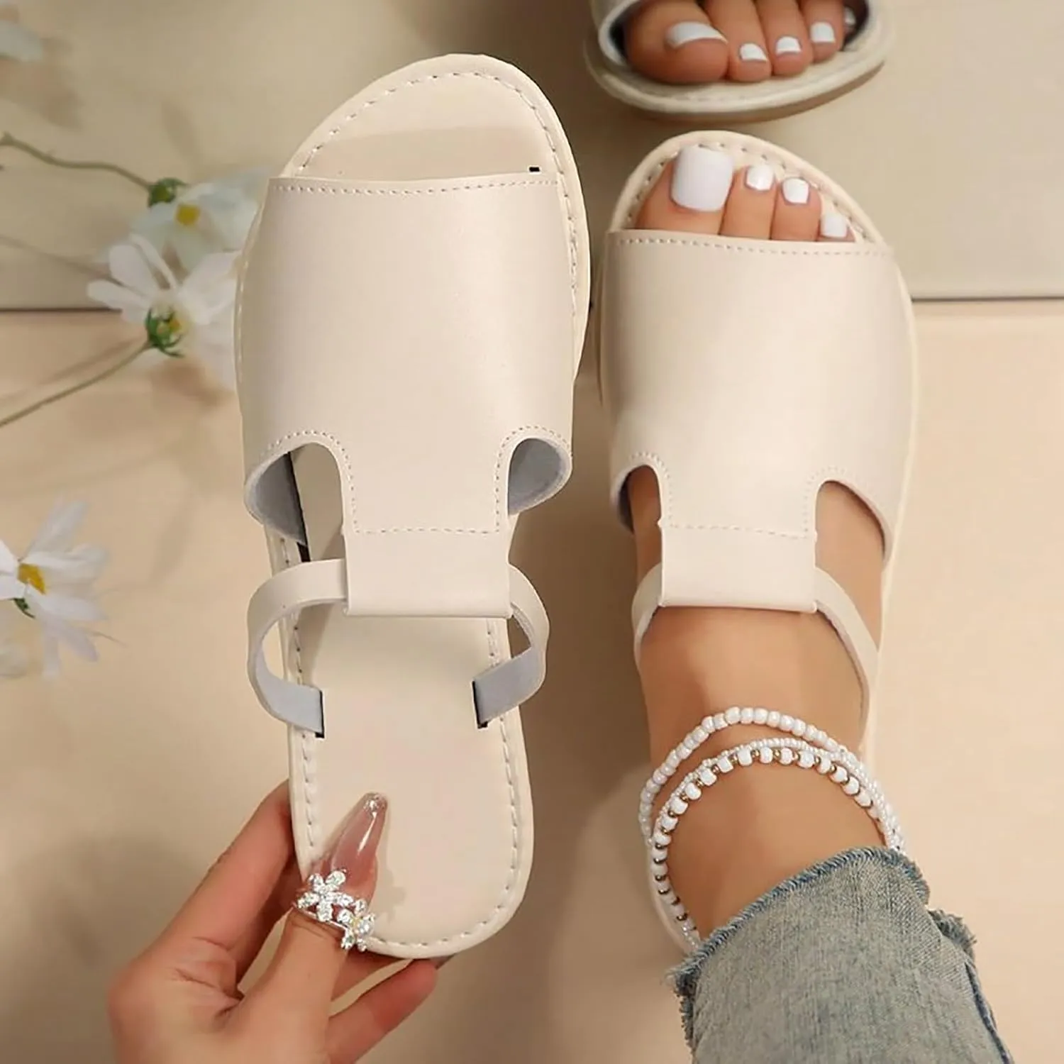Women's Cut Out Slide Sandals Open Toe Summer Casual Breathable Flat Sandals Outdoor Shoes